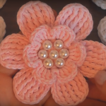 DIY Fast And Easy Crochet Flower