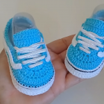 Crochet Lovely Baby Sneakers