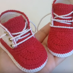 Crochet Super Easy And Lovely Booties