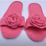 Crochet Lovely Slippers With Flower
