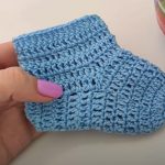 Crochet Simple Baby Shoes