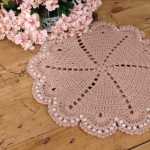 Round Doily With Pearls