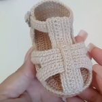 Crochet Baby Sandals From 3 To 6 Months