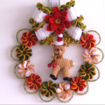 DIY Crochet Lovely Christmas Wreath