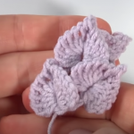 Crochet Tiny Leaf Heart Motif