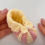 Crochet Beautiful Shoes For Baby Girl